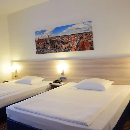 Hotel Amber Econtel 3*