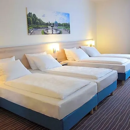 Amber Econtel 3* מינכן