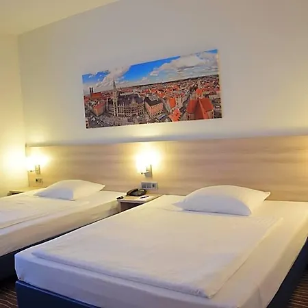 Amber Econtel 3* מינכן