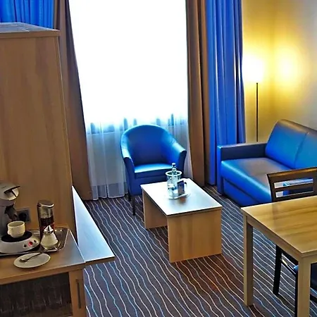 Amber Econtel 3* מינכן