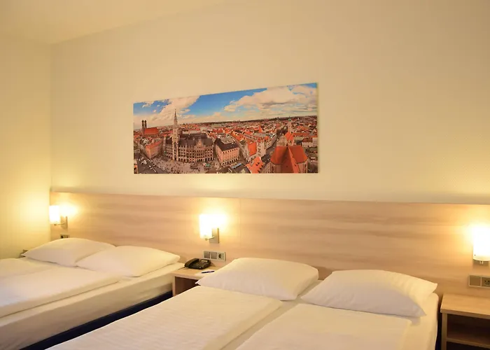 Hotel Amber Econtel 3*