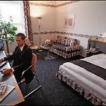 Amber Econtel 3*