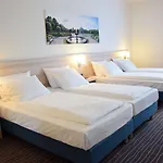 Amber Econtel 3*