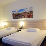 Amber Econtel 3*