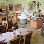 Hotel Amber Econtel 3*